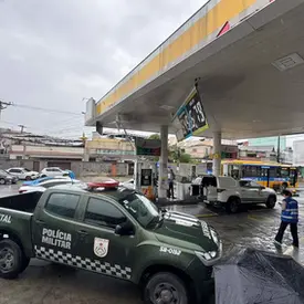  Dispositivos eletrônicos são encontrados em bombas de combustível e posto é interditado no RJ