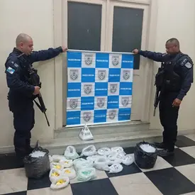  Polícia apreende grande quantidade de drogas na comunidade do Sabão, em Niterói