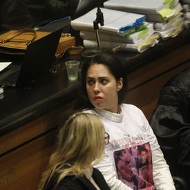 'Acusada pelo fato de ser mãe', alega defesa de Monique Medeiros para júri