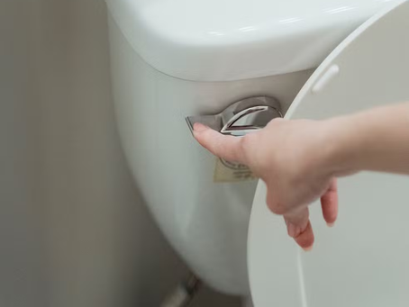 Câncer de intestino dá sinais no banheiro; veja sintomas e prevenção