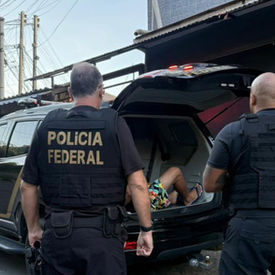 Homem é preso por armazenar e compartilhar vídeos de abuso sexual infantil na internet