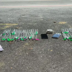  PM apreende drogas e lança-perfume em comunidade de Niterói