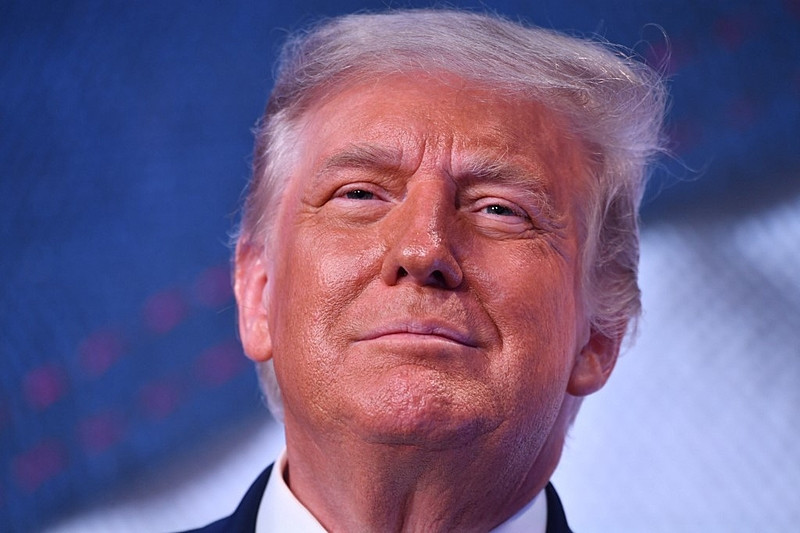 Forma com que Trump lidou com a pandemia compromete seu desempenho na corrida eleitoral / Foto: Nicholas Kaam/AFP