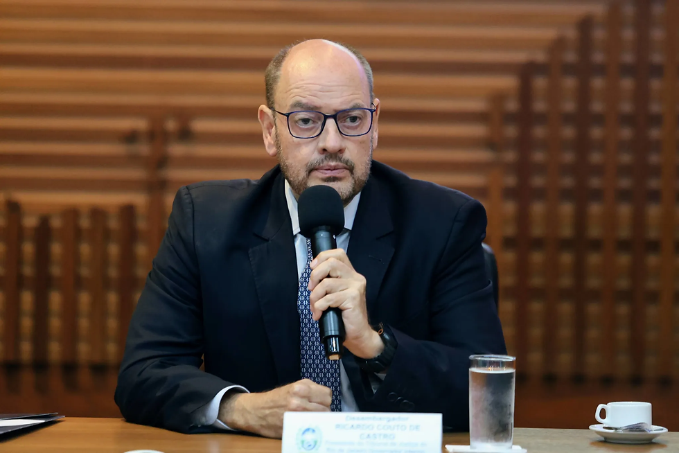 Couto institui política de reocupação de favelas pelo Estado