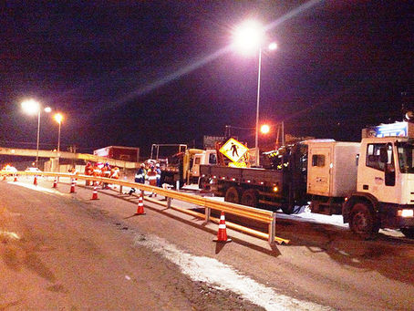 Autopista retira barreira na Niterói-Manilha