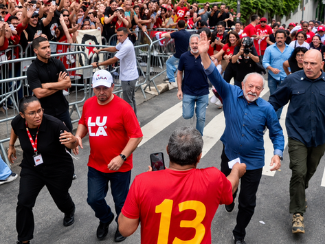 'CarnaLula' reúne blocos e escolas de samba nesta sexta-feira em São Gonçalo