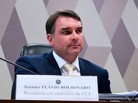 Flávio Bolsonaro e aliados fazem reunião de emergência após caso Vorcaro: 'tô puuuto"