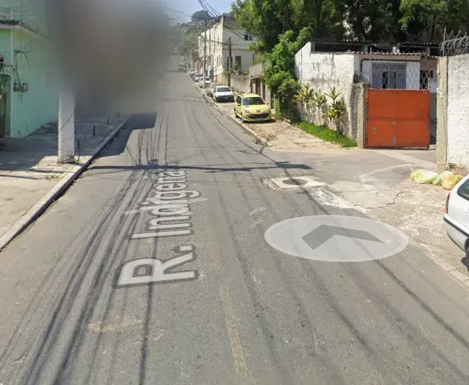 Acidente entre duas motos deixa mulher e criança feridas em Niterói