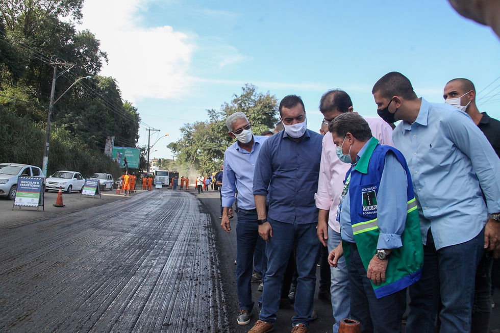 Castro visitou obras na Av. Maricá/Foto: Lucas Alvarenga