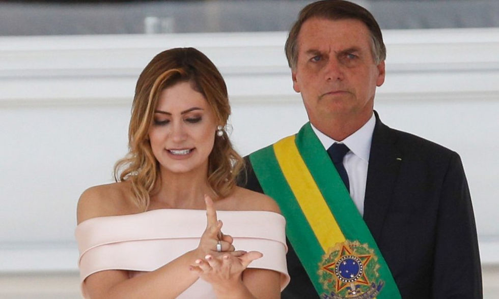 A primeira-dama Michele Bolsonaro fez discurso em Libras no dia da posse/Foto: Alan Santos