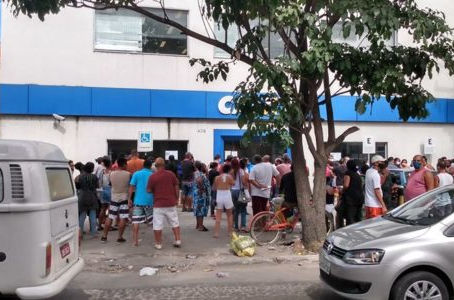 Enquanto o povo sofre nas filas, Governo Nanci usa a pandemia pra roubar, por Mário Lima Jr.