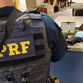 PRF apreende arma de fogo e dezenas de munições em Niterói