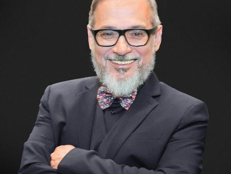 Ivam Cabral: 'Adoro pontes, redes e conexões', por Regina Alves