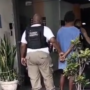 Guardas prendem homem que importunou sexualmente passageiras em ônibus na Zona Portuária