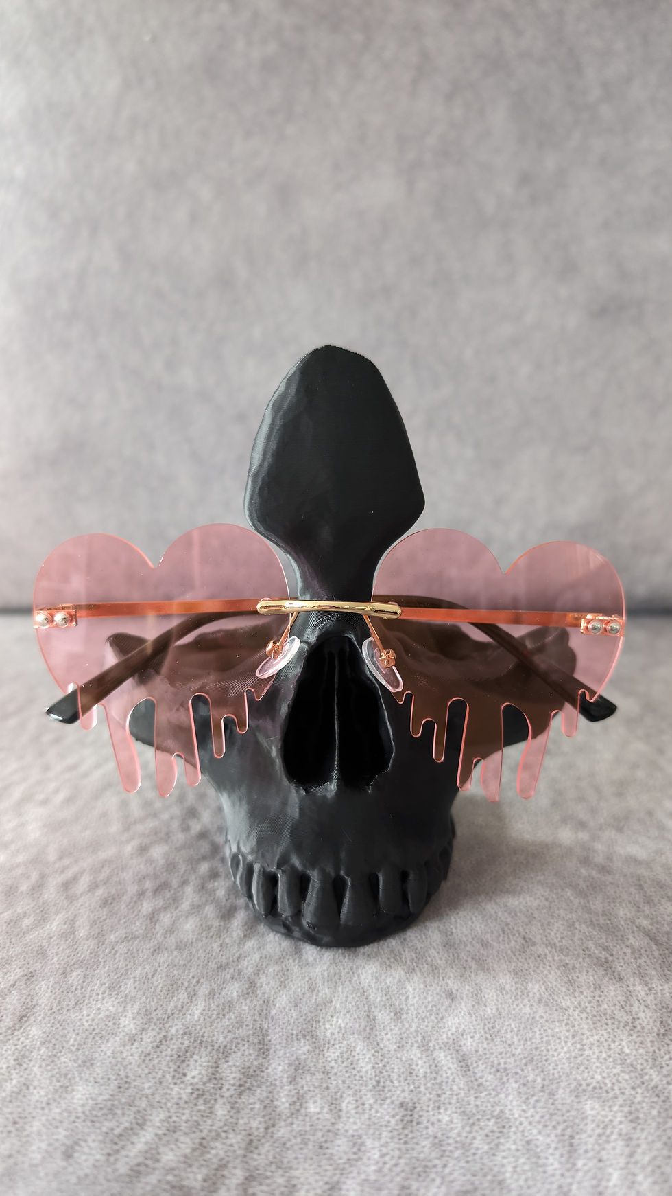 Thumbnail: Skull Glasses Stand