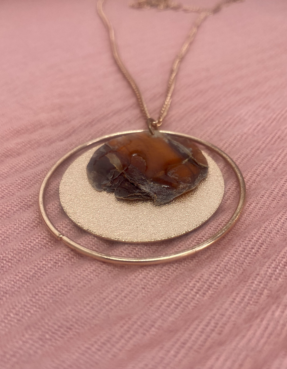 Thumbnail: Brown with ring