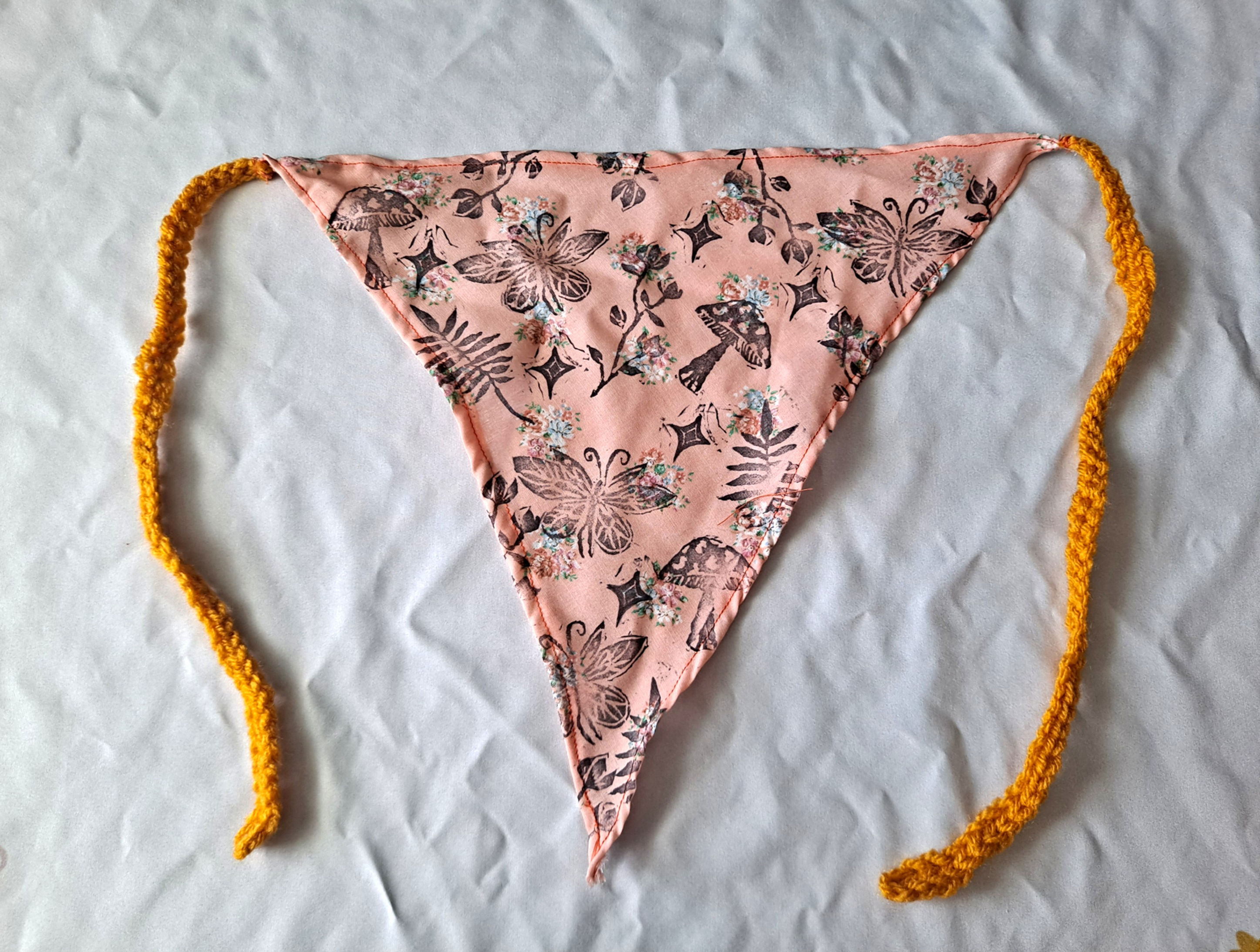 Pixie Land Veiling Bandana