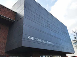 Gaelscoil-Bhaile-Munna-Wayfinders-Signag