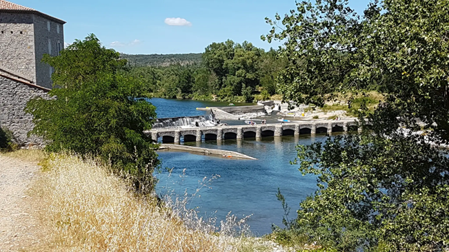 ou reserver un canoe sampzon