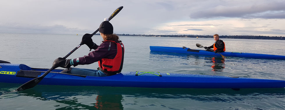 kayak surfing excursion in Etel, Morbihan