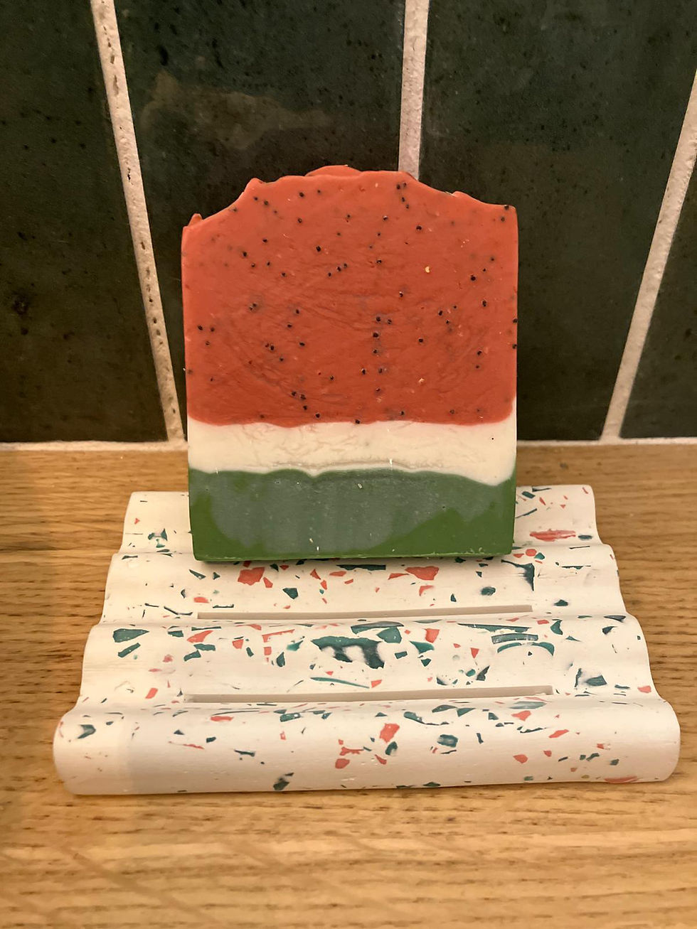 Thumbnail: Geschenkset – Watermeloen zeep + Terrazzo Zeepschaaltje