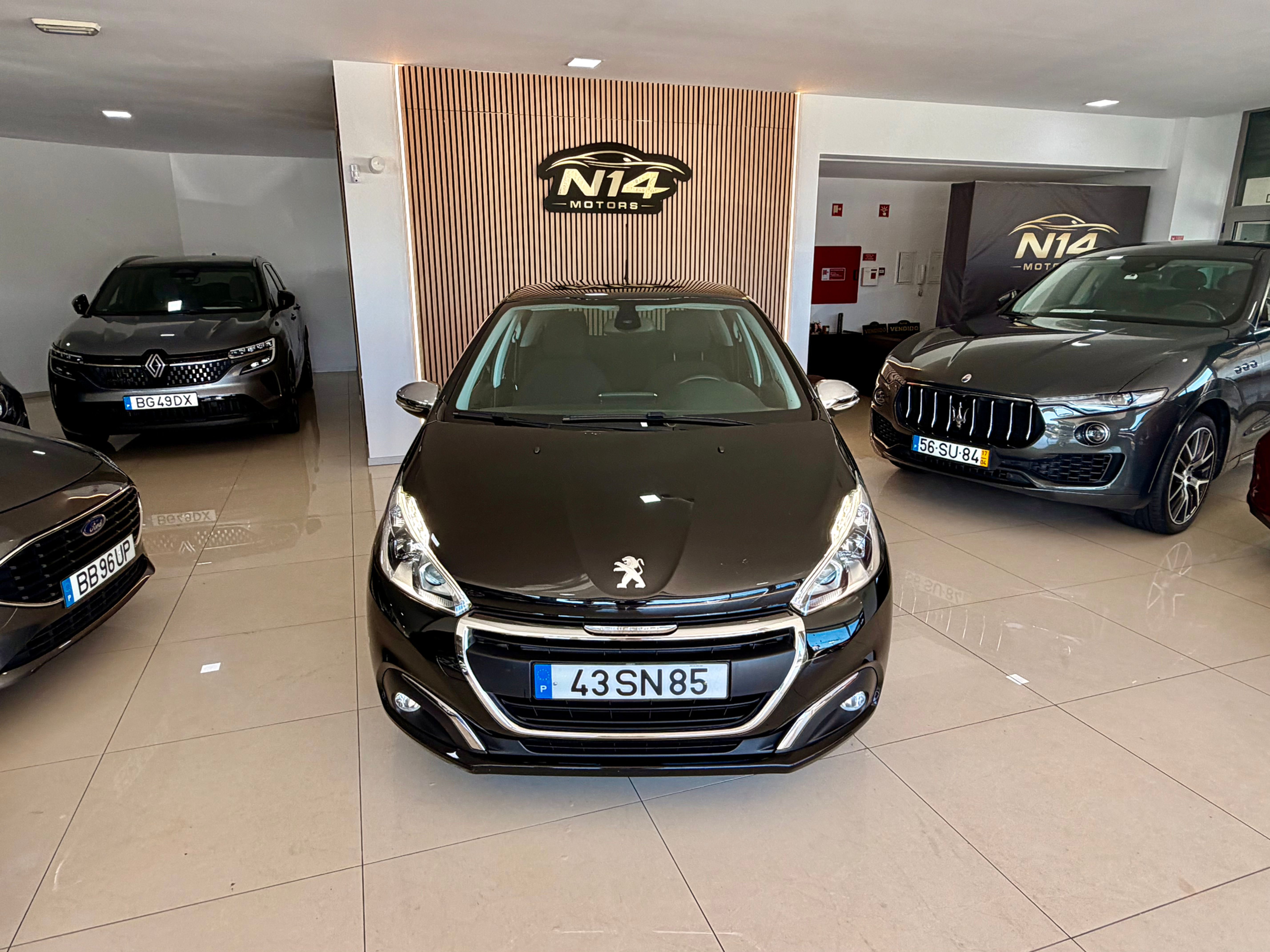 Peugeot 2081.2 puretech 83 cv