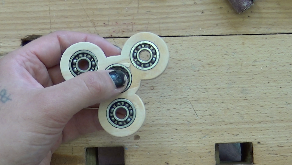 HANDSPINNER