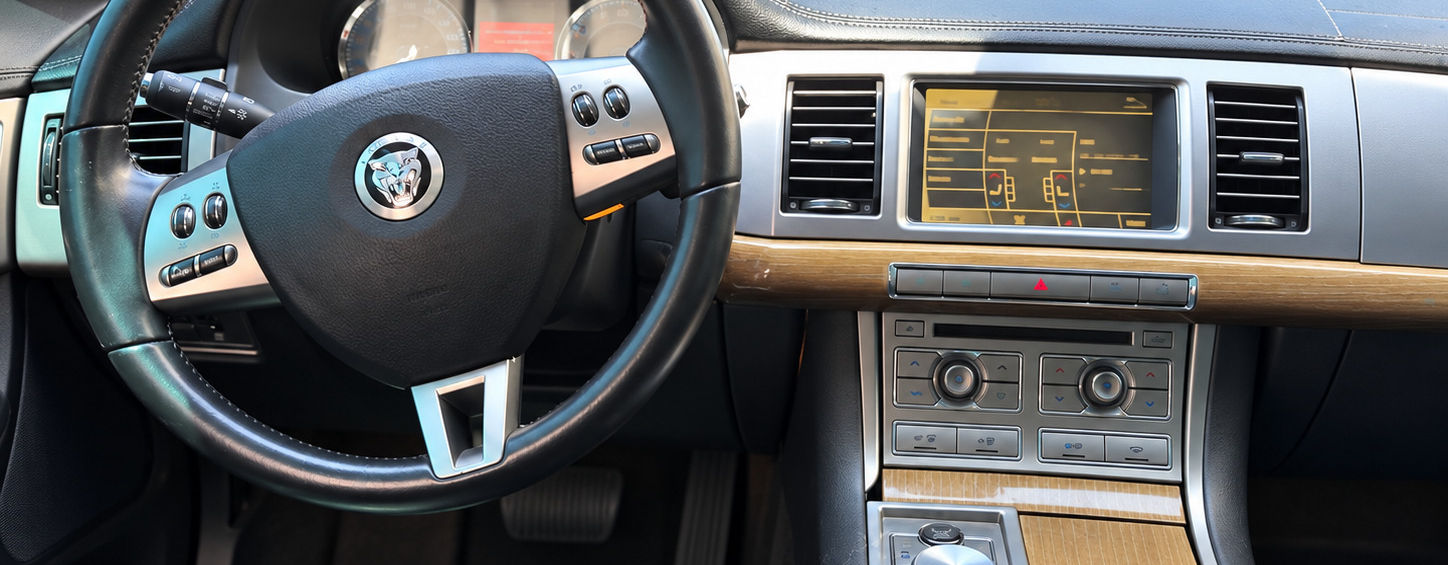 07-interior-painel-console-v2.jpg
