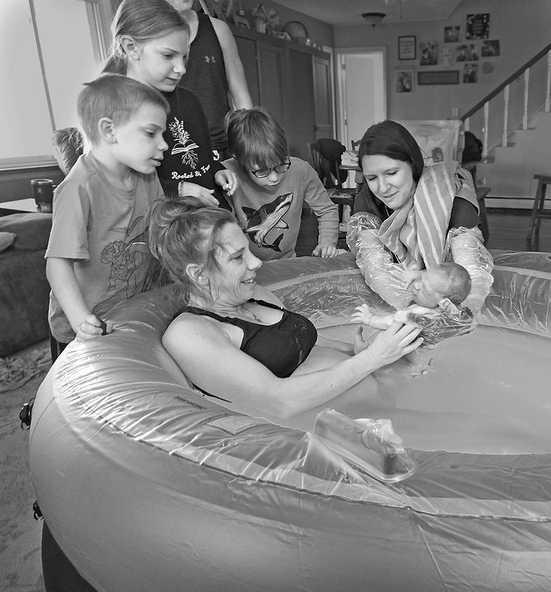 Birth in Pool.jpg
