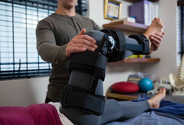 male-physiotherapist-giving-leg-massage-to-patient-2026-03-25-02-18-36-utc_11zon.jpg