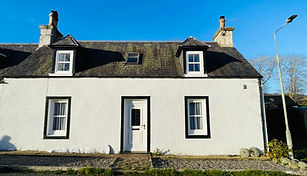 Front Exterior of Highland Cottage