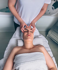 woman-receiving-facial-treatment-on-clinical-cente-2026-01-08-08-23-03-utc.jpg