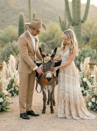 Luxury beer burro serving drinks at a luxury Arizona wedding.