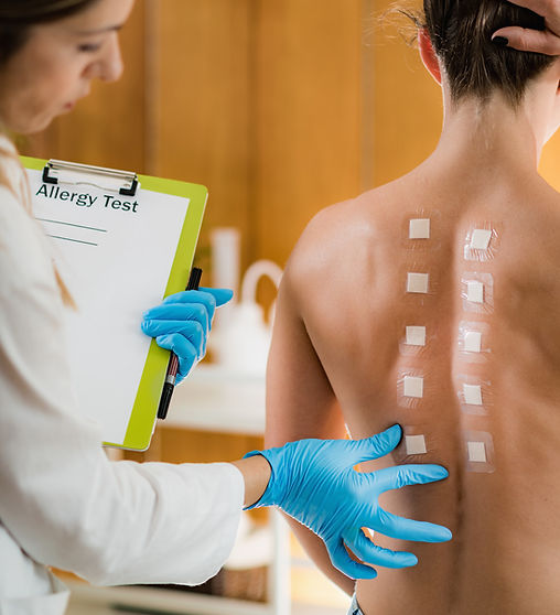 doctor-doing-skin-allergy-test-2026-01-05-06-13-46-utc.jpg