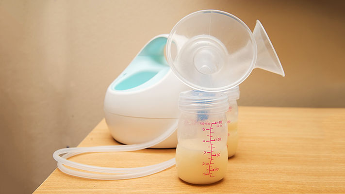 Pumping-Breast-Milk-101-722x406.jpg