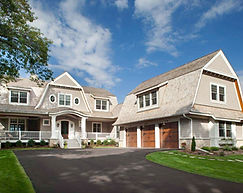 Nantucket-Style-Dream-Home-Hendel-Homes-01-1-Kindesign.jpg