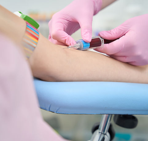 close-up-medical-worker-drawing-blood-from-client-2026-01-05-06-17-21-utc.jpg