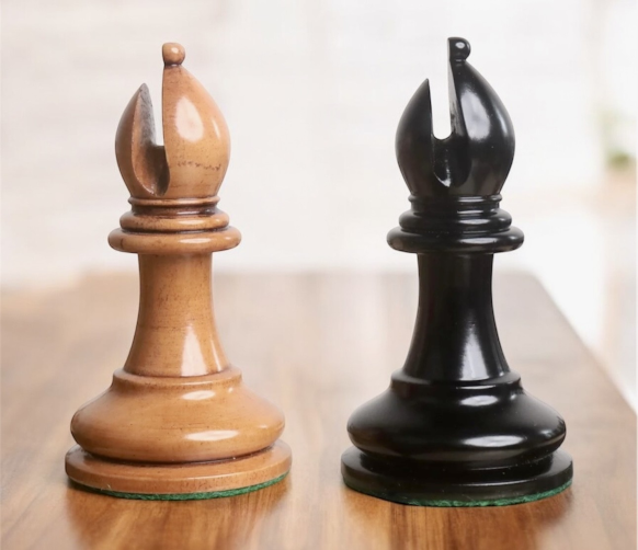 Miniatura: Ajedrez de Madera de ÉBANO Staunton 1849 (envejecido) 4.5"