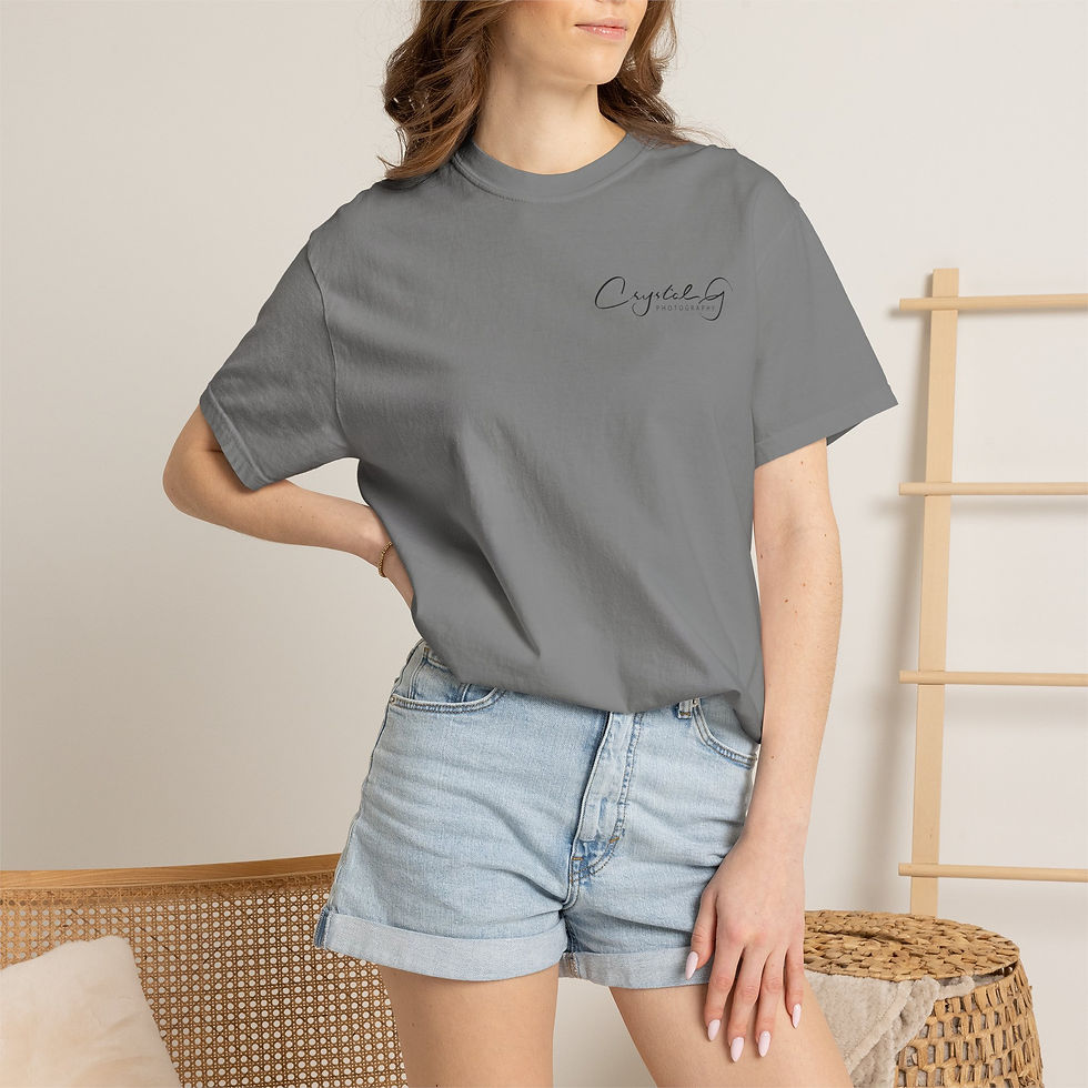 Miniatura: Camiseta unisex teñida con el lema "Ajusta tu enfoque"