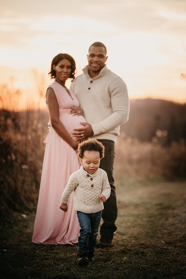 Doylestown, PA Maternity Session | The B Family