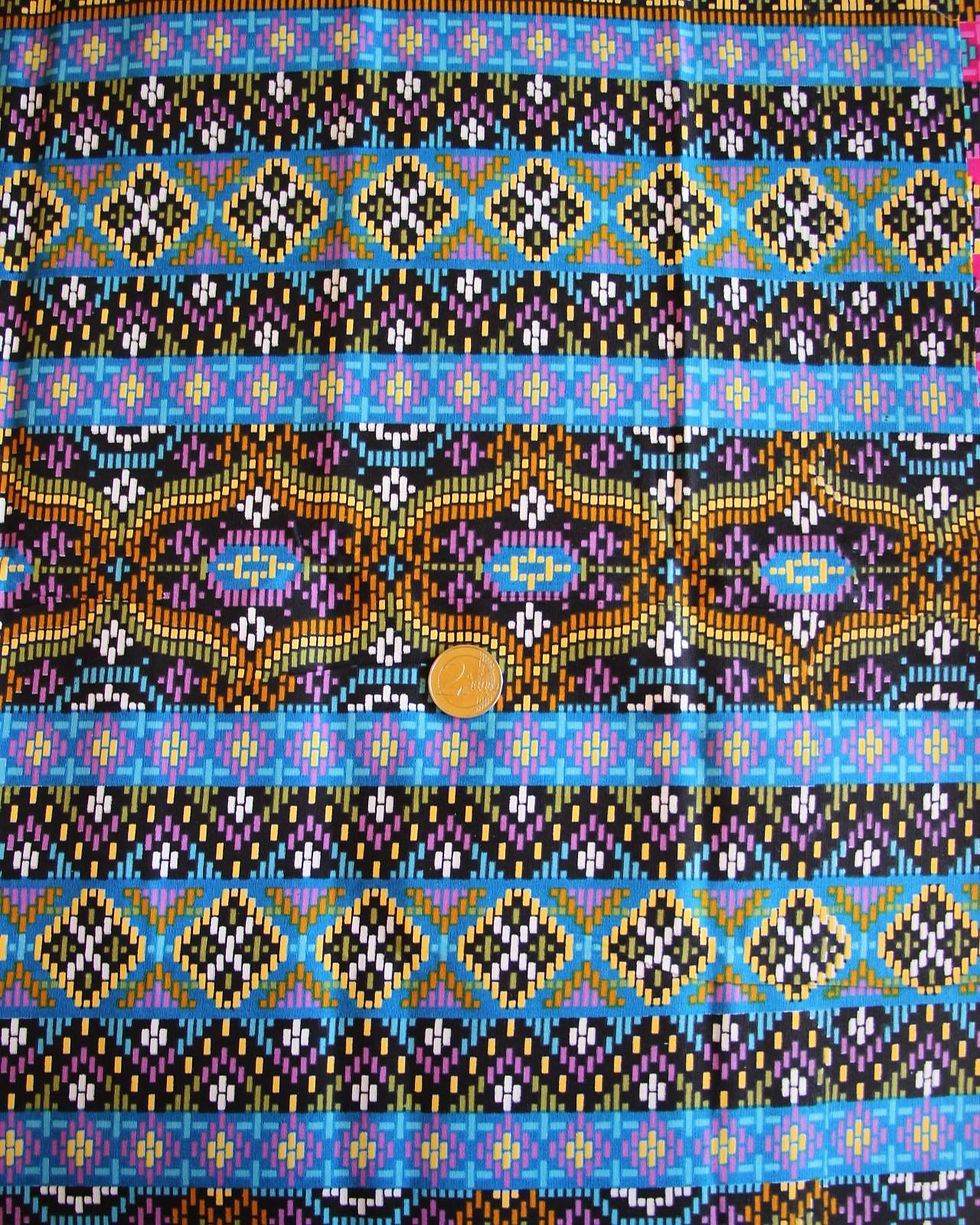 Miniature : Coupons de tissu sarong thaïlandais motifs graphiques – 41 x 53 cm