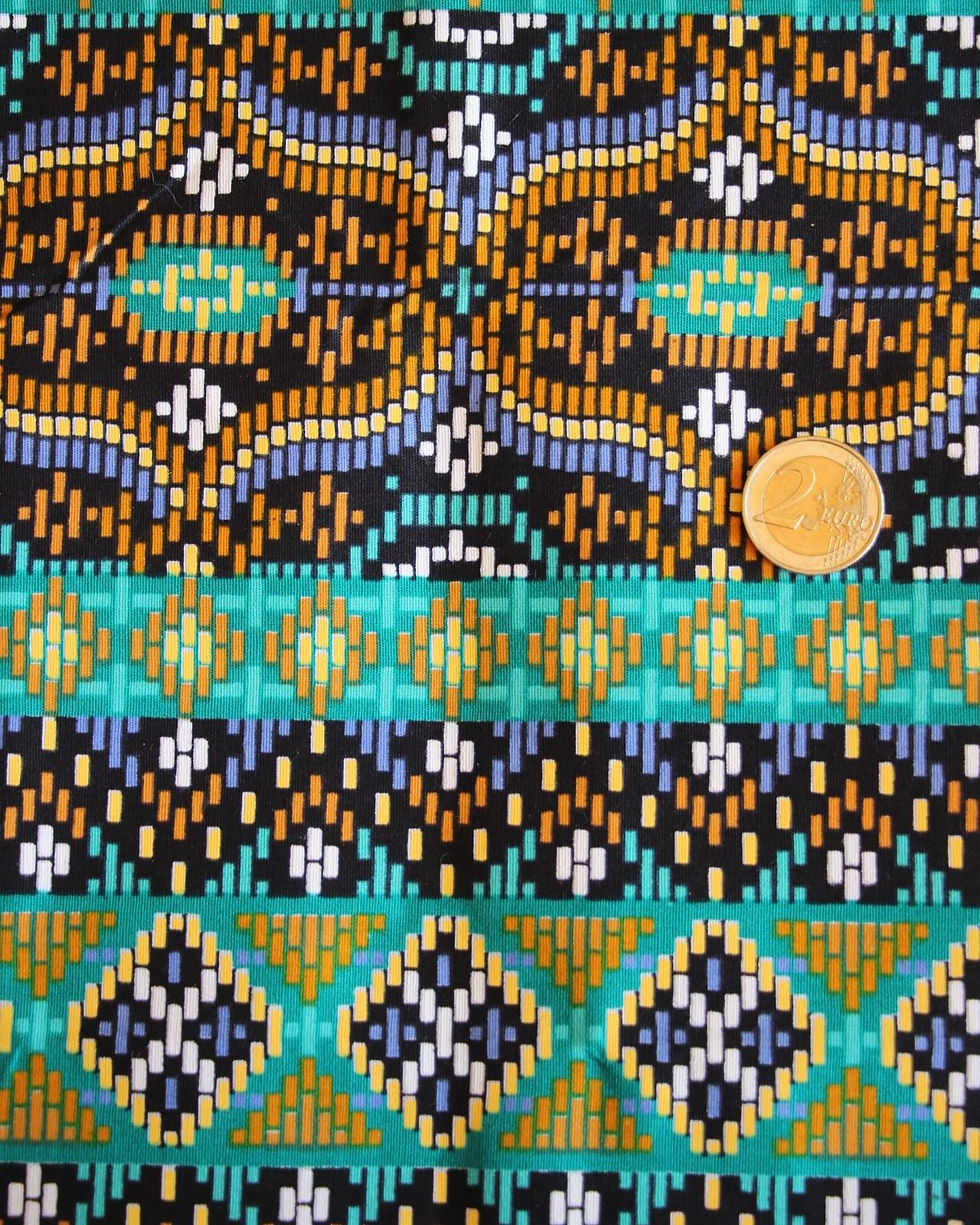 Miniature : Coupons de tissu sarong thaïlandais motifs graphiques – 41 x 53 cm