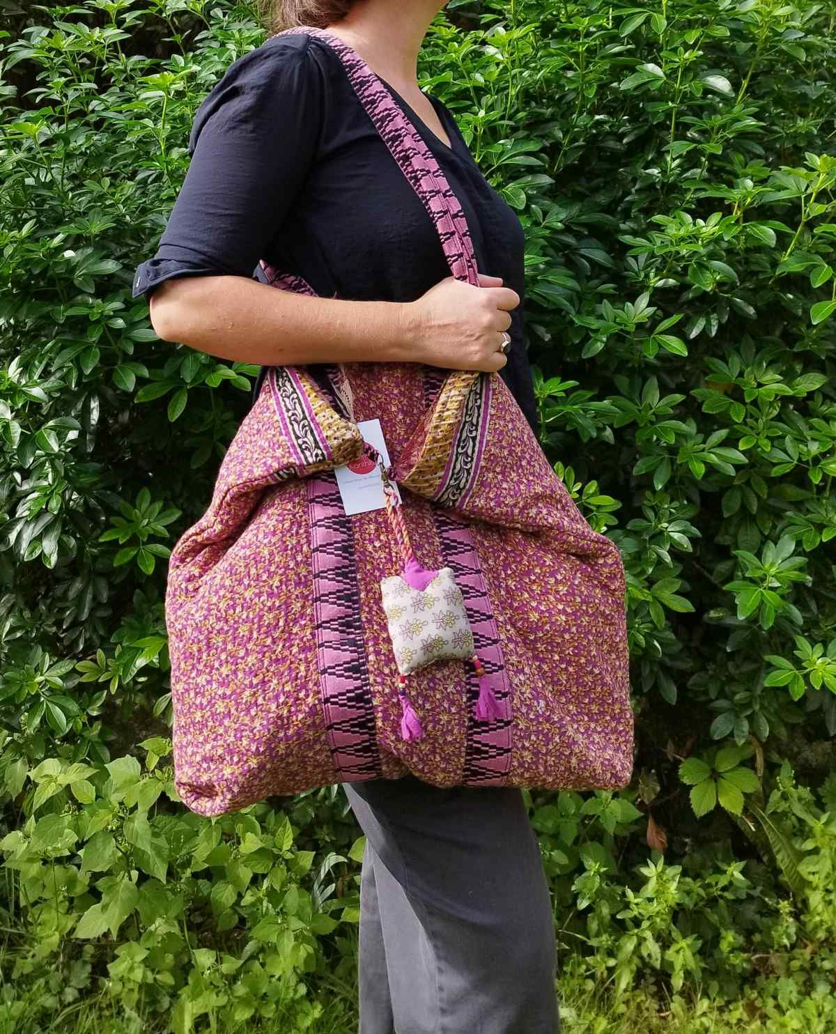 sac large kantha