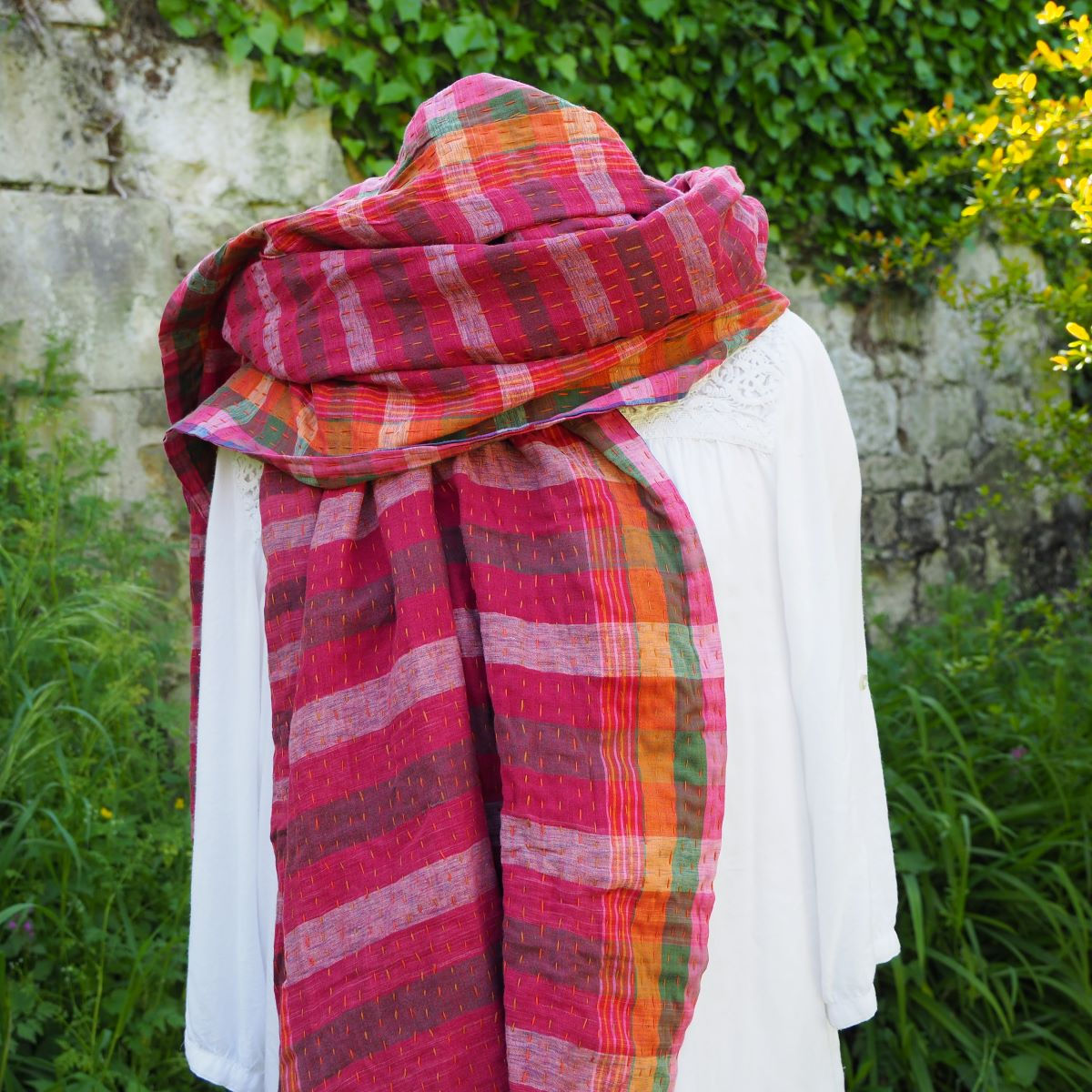 Étole Kantha Salma Extra Large en Coton Recyclé – Brodée à la Main