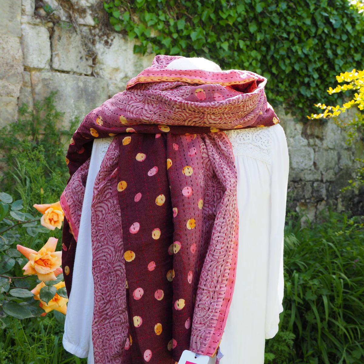 Étole Kantha Salma Extra Large en Coton Recyclé – Brodée à la Main