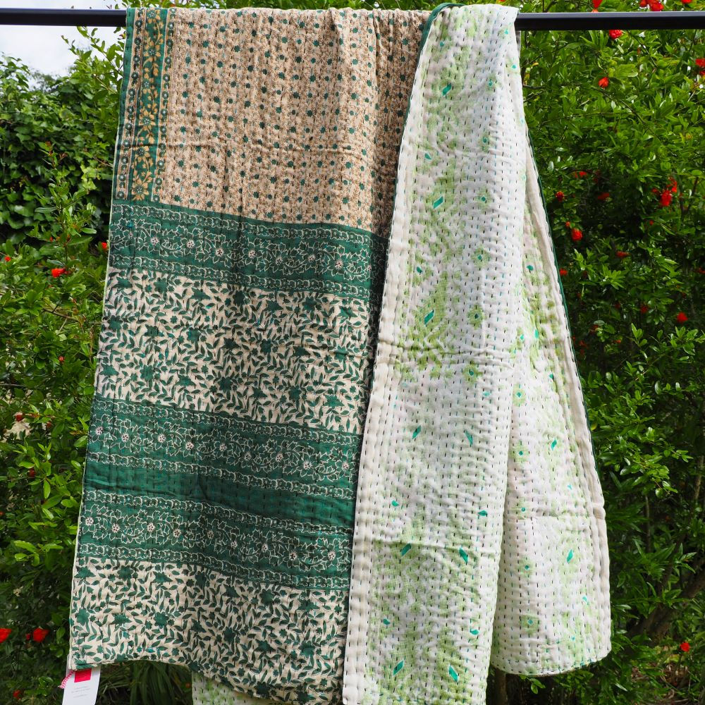 Plaid Kantha Puna – Pièce unique brodée main – 95 x 200 cm