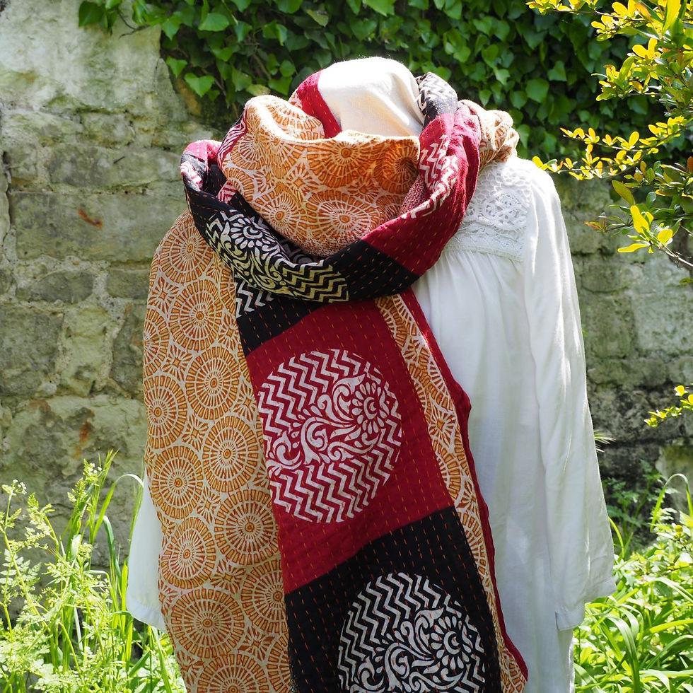 Miniature : Echarpe Kantha Alyha – bordeaux/noir/beige - coton recyclé brodé