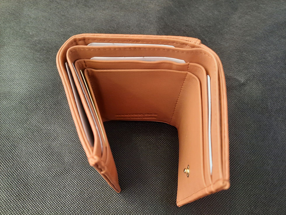 Thumbnail: Mellow Leather Wallet P10FZP76384