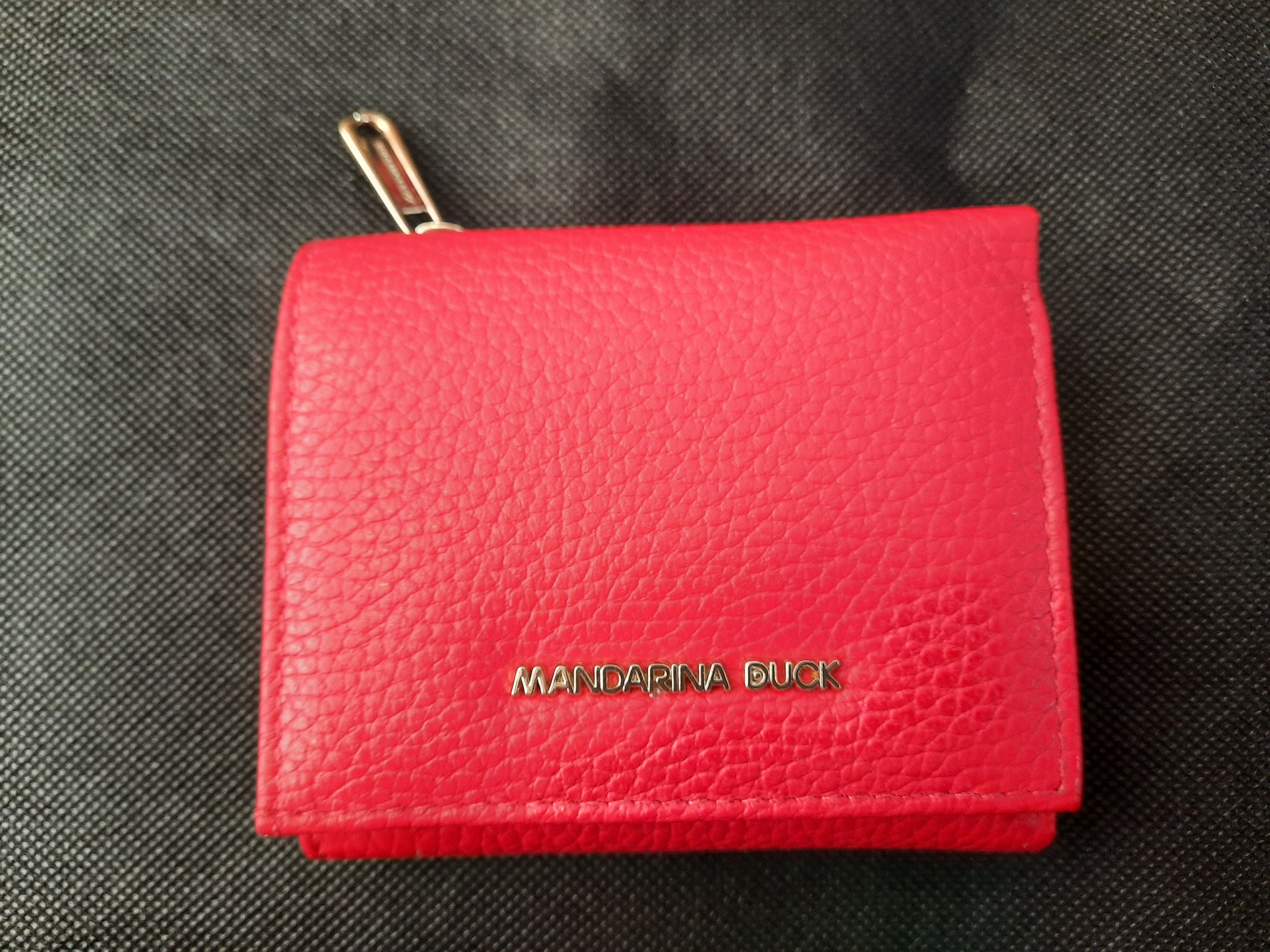 Mellow Leather Wallet P10FZP76384