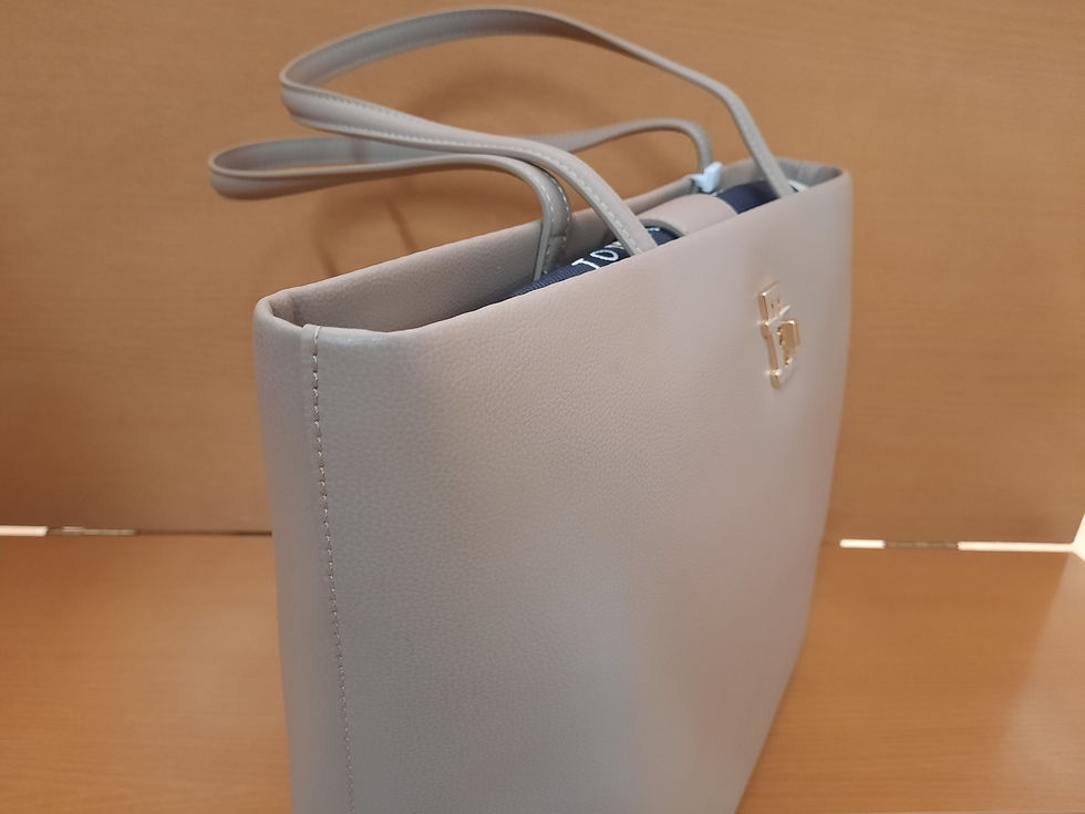 Thumbnail: TH Modern Tote AW0AW17528